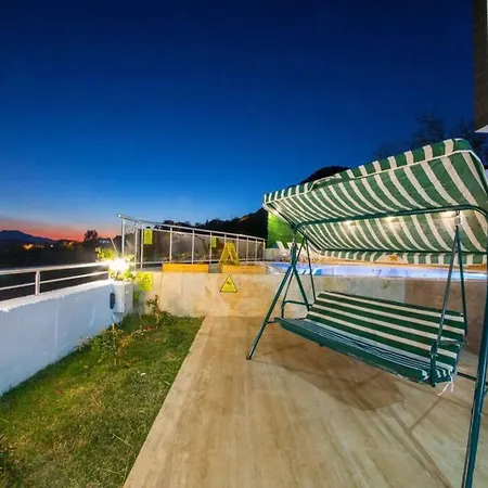 Fabulous With Private Swimming Pool,sogut Βίλα *