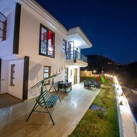 Βίλα Fabulous With Private Swimming Pool,sogut